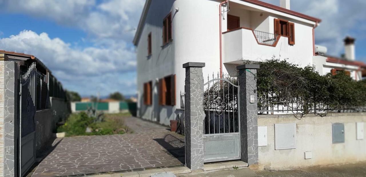 Villa Rosa Sant'Antioco Bagian luar foto